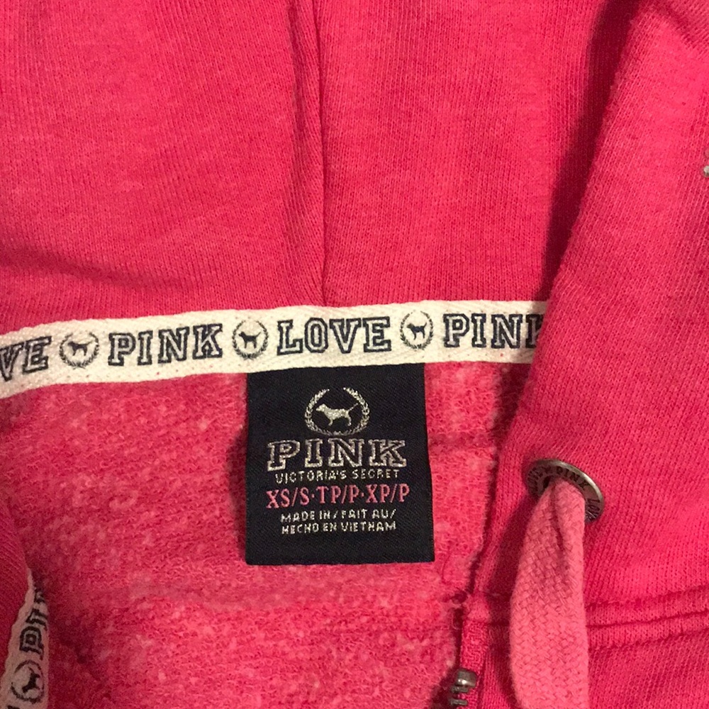 Zip up - Picture 2 of 3
